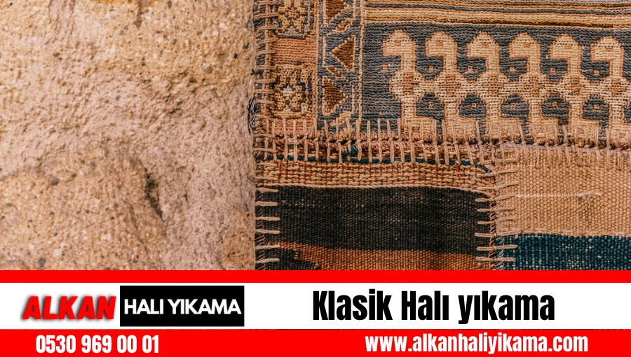 Geleneksel yöntemlerle yapılan klasik halı yıkama işlemi